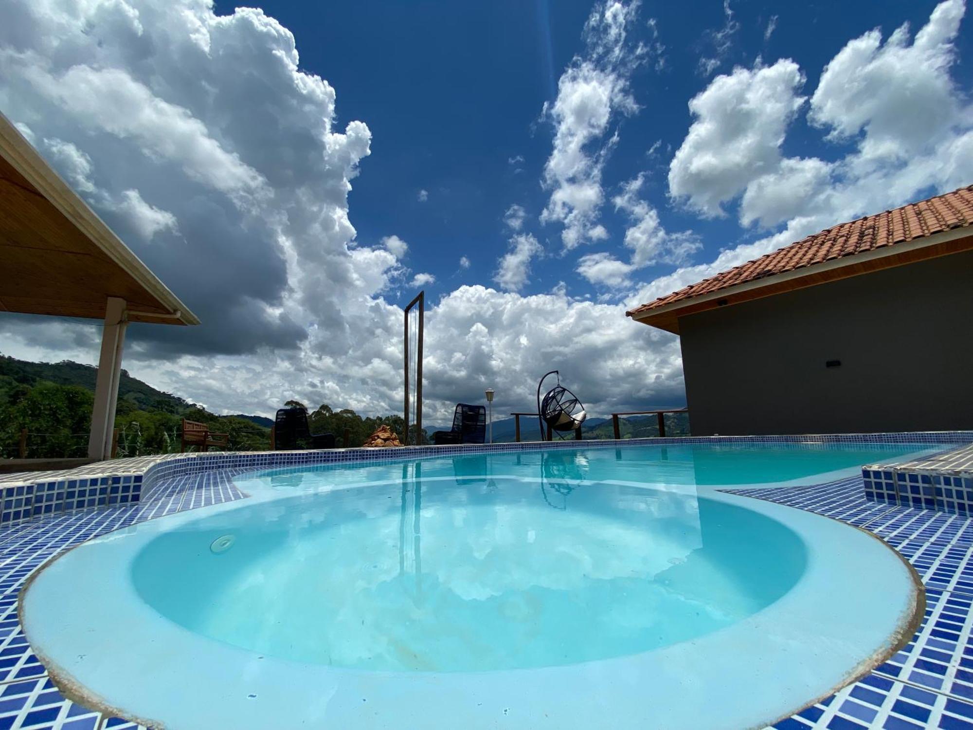 Lodge Tesouros Do Bau